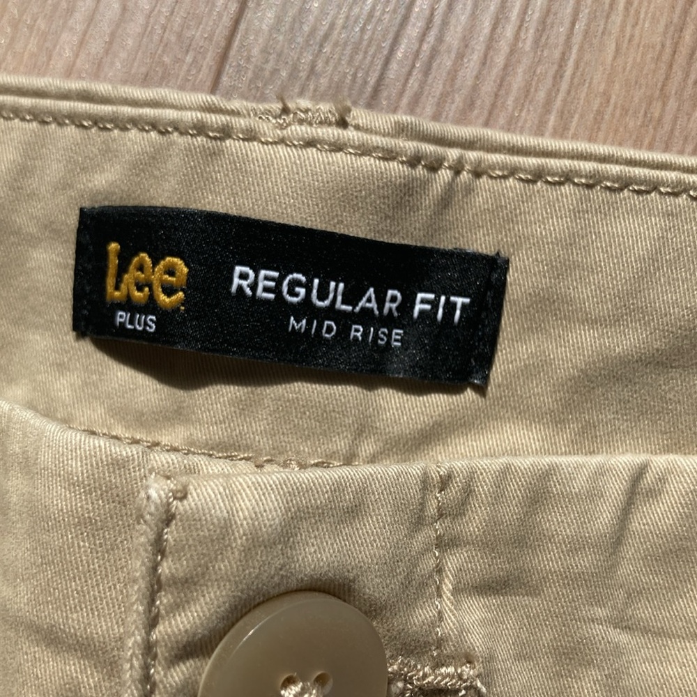 Lee Bermuda safari tan short mid rise soft premium stretch fabric 22W - Picture 5 of 15